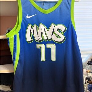 Nike Mavs Blue and Lime Jersey